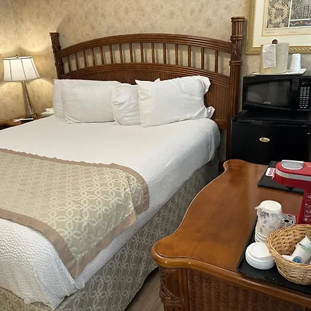Island House Historic Vacation Rentals-3