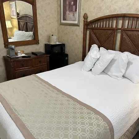 Island House Historic Vacation Rentals-2