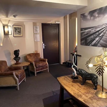 Villa Hotel (Adults Only)-2