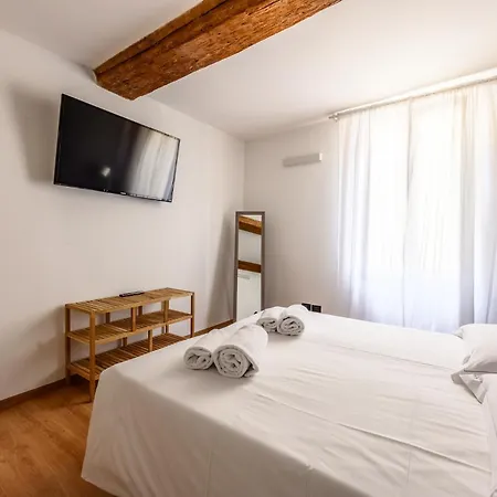 Emilia Studios-3