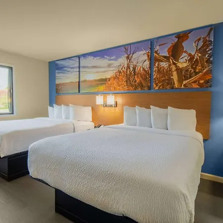 Days Inn & Suites By Wyndham Waterloo-3