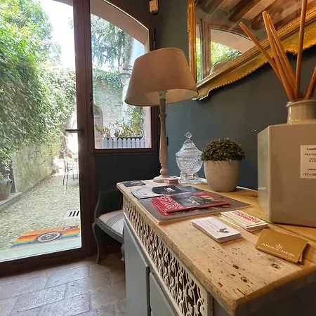Le Camere di Bsuites Affittacamere-3
