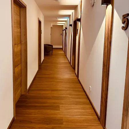 Hotel Gaststätte Weinbrücke-3