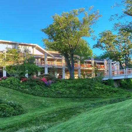 Ashland Hills Hotel & Suites-2
