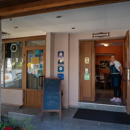 Guest House La Casa-3