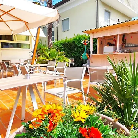 Hotel Manuela-3