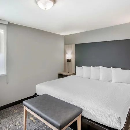 Best Western Plus Weston Inn-2