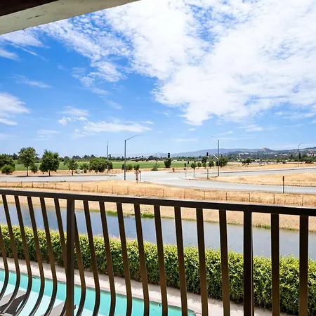 Hampton Inn Morgan Hill-3