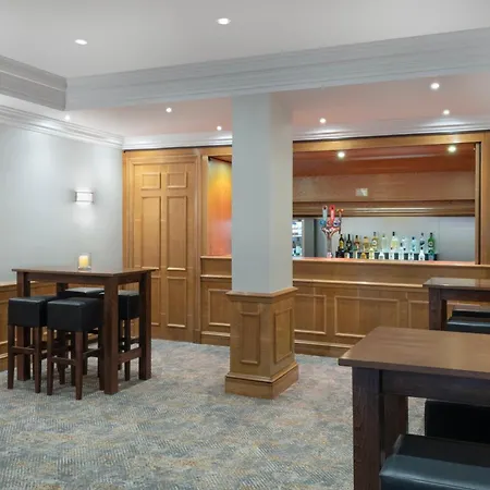 Delta Hotels by Marriott Bristol City Centre-3