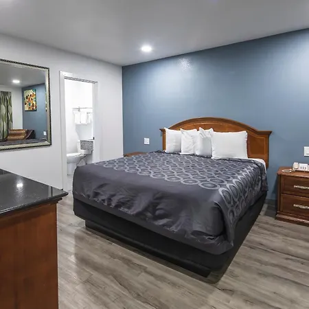 Hitching Post Studios Inn-3
