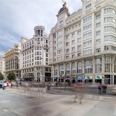 Hotel Avenida Gran Via-3