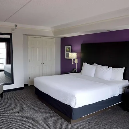 La Quinta Inn By Wyndham Fresno Yosemite-3