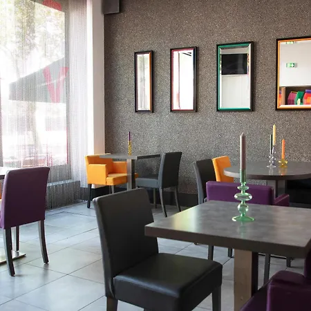 Porte De Versailles Hotel-3