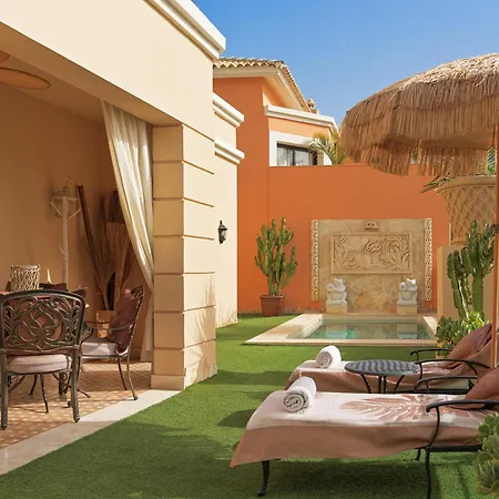 Royal Garden Villas, Luxury Hotel-3