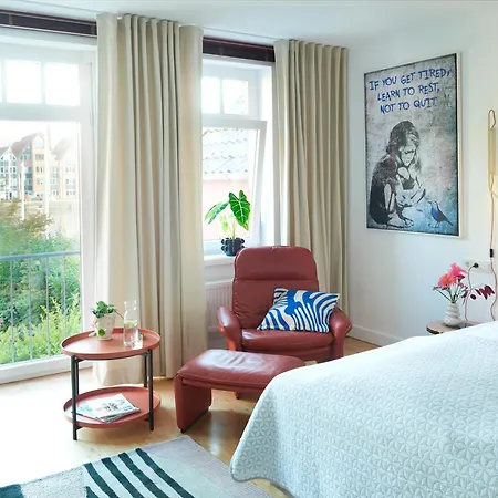 Five Rooms-3