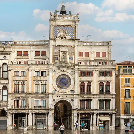 Palazzo Orseolo- Gondola View-2