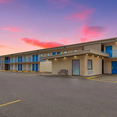 Super 8 By Wyndham Paducah I-24 Exit 4-3
