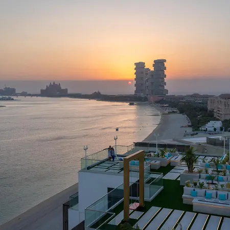 C Central Hotel And Resort The Palm-2