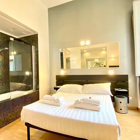 Kiss Me Rome Luxury Rooms-2