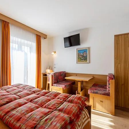 Hotel Cristallo-2