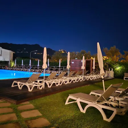 Residence Villa Giardini-2