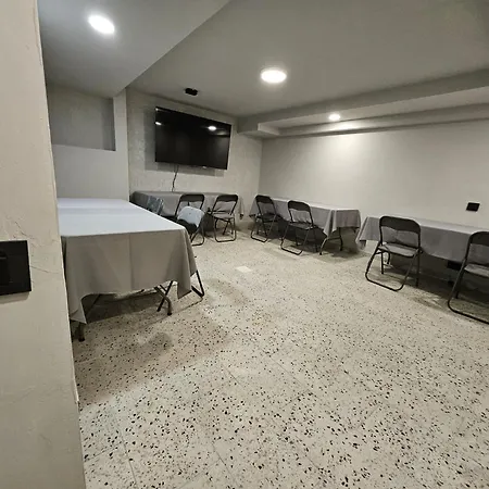 Hotel Amfiteatar-3