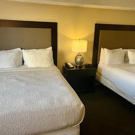 Getaways At The Jockey Club-2