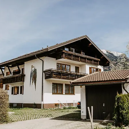 Gaestehaus Alpenhorst-3