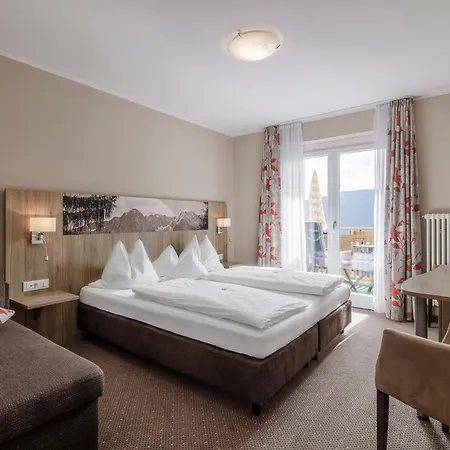 Hotel Mitlechnerhof-3