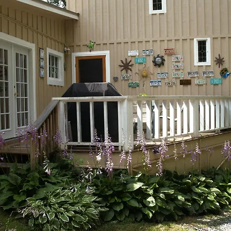 Henson Cove Place Bed And Breakfast W/Cabin-2