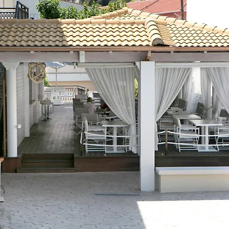 Hotel Rezi-2