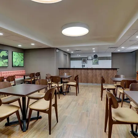 Drury Inn & Suites Charlotte University Place-3