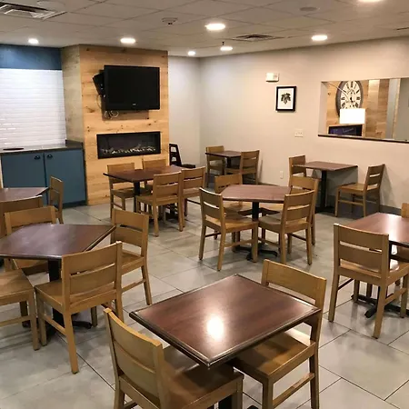 Country Inn & Suites By Radisson, Emporia, Va-3