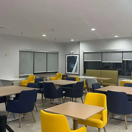 Comfort Suites Mobile-South Alabama University Area-3