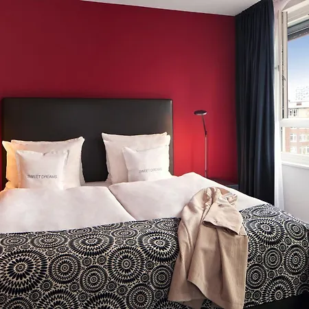 THE MADISON Hotel Hamburg-2