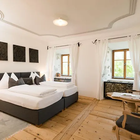 Hotel&Gourmetwirtshaus Kirchenwirt seit 1326-2