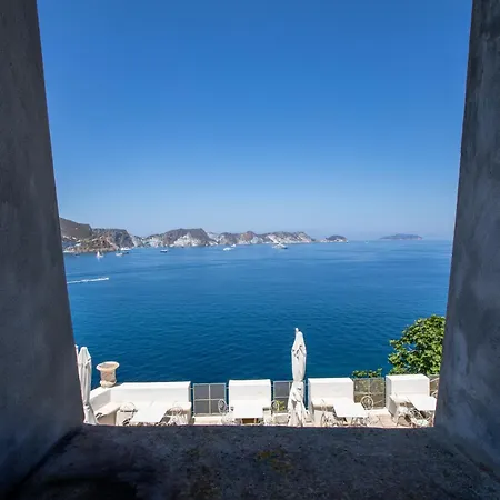 Hotel Torre Dei Borboni-3