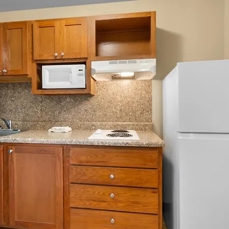 Risewell Kitchen Suites Pleasanton-3