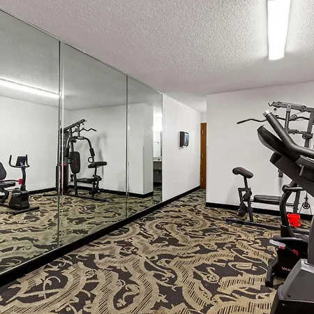Quality Inn Marietta Near Dobbins Arb-3