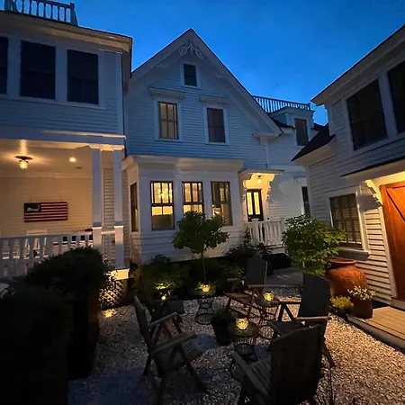 White Porch Inn-3