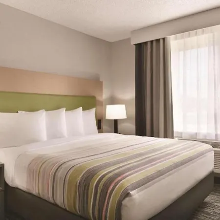 Country Inn & Suites By Radisson, Port Clinton, Oh-3