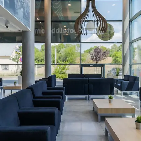 B&B HOTEL Longwy Porte du Luxembourg-2