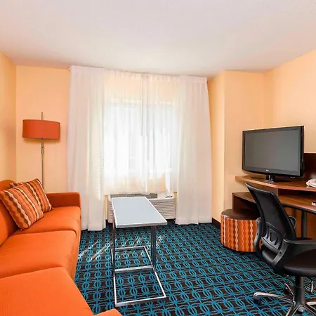 Fairfield Inn & Suites Holland-3