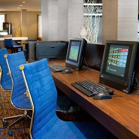 Courtyard By Marriott Oakland Airport-3
