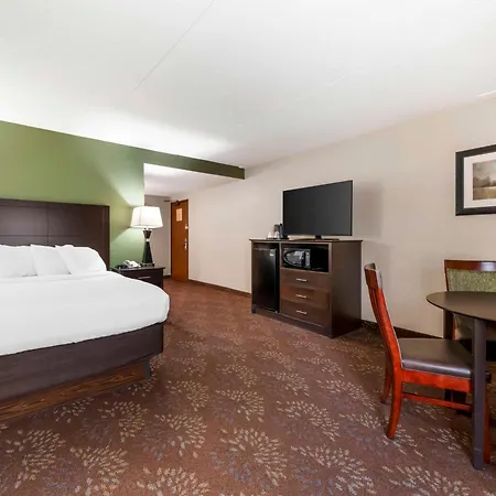 Best Western Plus New Ulm-3