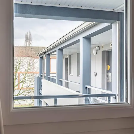B&B HOTEL Lille Seclin Unexpo-3