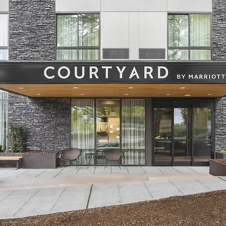 Courtyard By Marriott Seattle Northgate-2