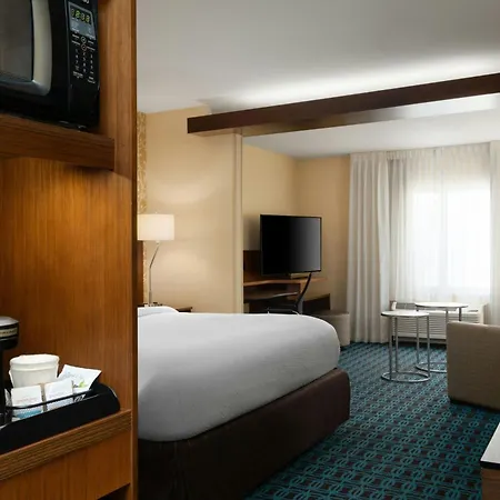 Fairfield Inn & Suites By Marriott London-3