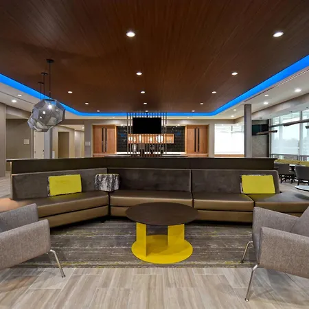 Springhill Suites By Marriott Holland-3