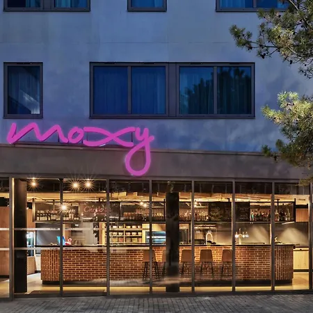 Moxy Amiens-3